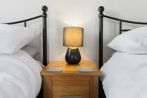 A Modern And Cosy Apartment Just Yards From Brixham?s Bustling Harbourside