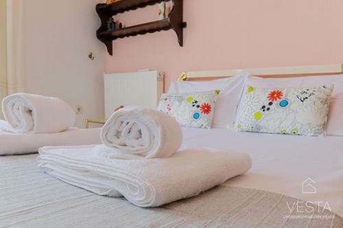 Jasmine 3-bdrm Maisonette, Sea & Pine Tree Views