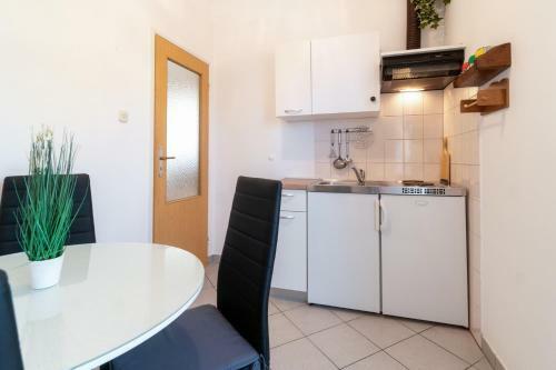 Apartments Bla?evi?