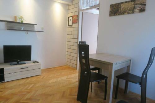 Cozy Apartment Alma, Two Steps From The Sea