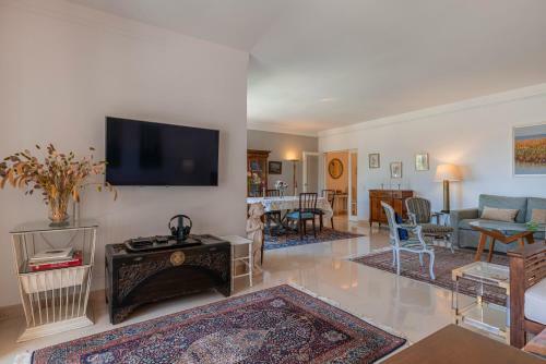 Apartamento Luxurious Two Bedroom Colina Park