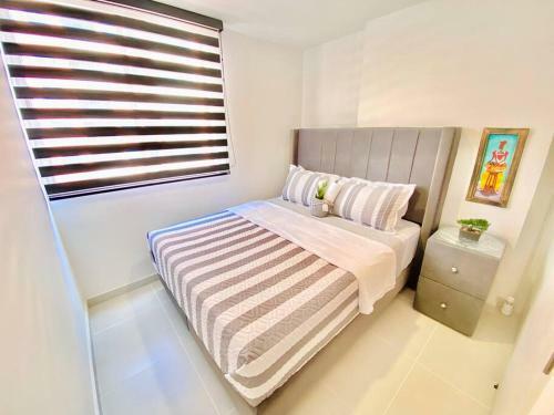 Gorgeous 3 Bedroom Apartment Condo With Balcony