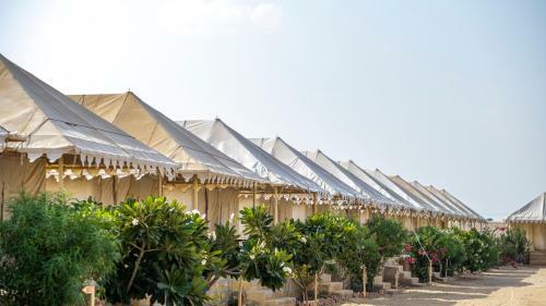 Chotu Maharaj Desert Camp