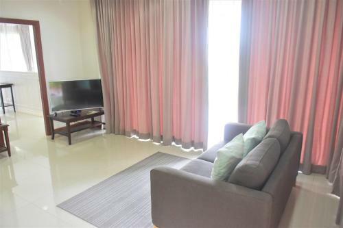 Laem Taen Bangsaen Hotel & Resort