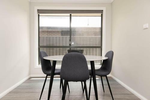 Majestic Villa Pet Friendly Cosy & Homely