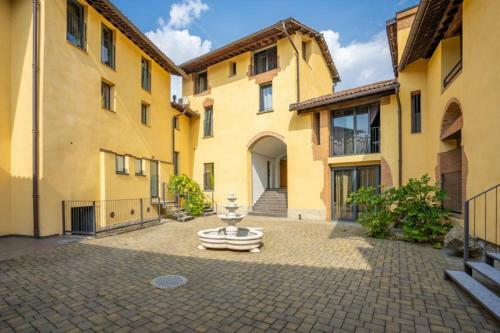 Parco Vira Apartments
