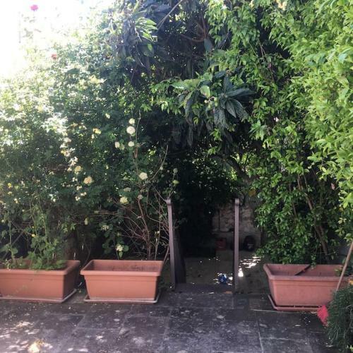Casa Tipica Pugliese Con Volte A Cupola E Giardino