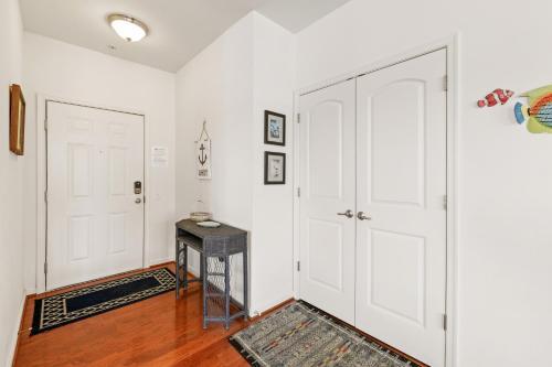 Grande At Canal Pointe -- 37697 Ulster #12