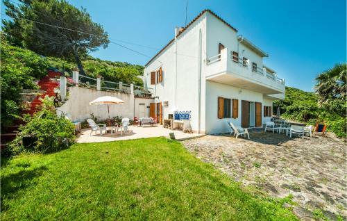 Stunning Home In Castelsardo With 1 Bedrooms