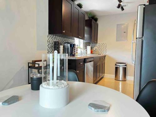Hostal Guest Room In Wilton Manors