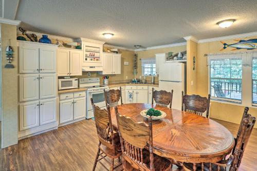 Cozy Steinhatchee House With Fire Pit And Grill!