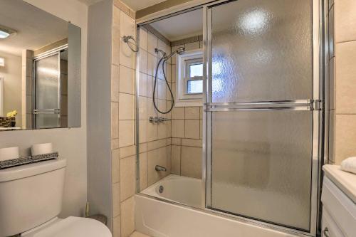 Central Sarasota Home 8 Mi To Siesta Key!