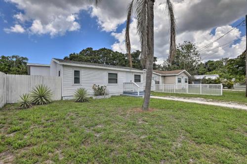Central Sarasota Home 8 Mi To Siesta Key!