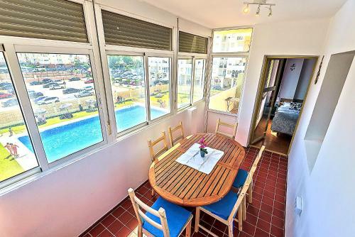 Ocean View Beach Apartment With Pool & Balconies
