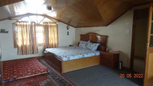 Maple Park Mashobra