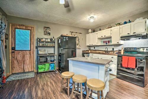 Idyllic Dillard Home With Blue Ridge Mtn Views!