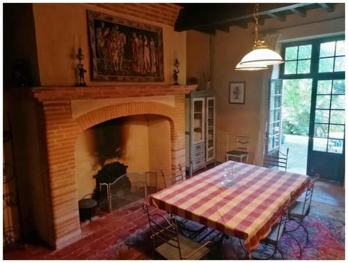 Hostal Chambre Du Pigeonnier Avec Acc�s Piscine !