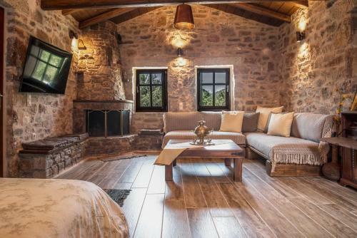 Villa Karyoupolis Lounge Cave House