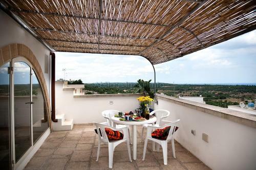 H241 Independent With Terrace Overlooking The Sea