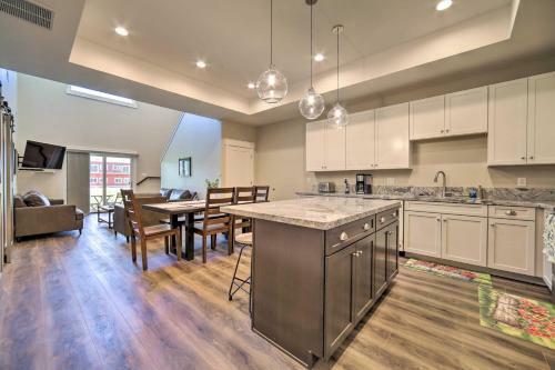 Modern Swan Valley Townhome With Walking Trails