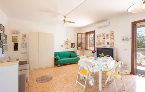 Beautiful Apartment In Cassano Allo Jonio With