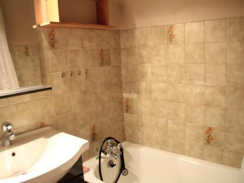 Apartamento Appartement Ch�tel, 3 Pi�ces, 6 Personnes - Fr-1-200-356