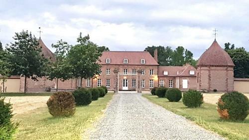 Villa Splendide Ch�teau Du XVII -piscine- Parc de Lamas