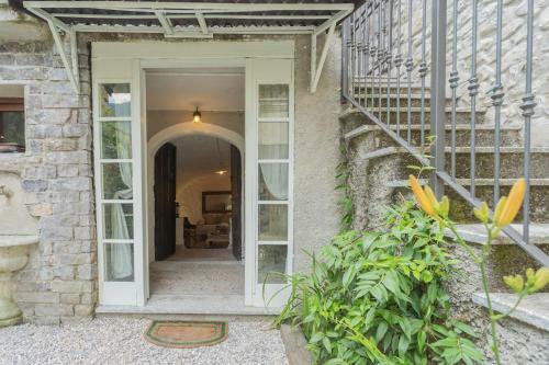 Apartamento Lezzeno Romantic House With Jacuzzi By Rent All Como