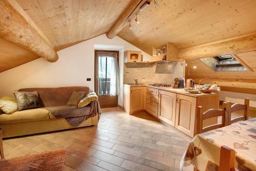 Apartamento Bait Di Zep Bandb Mansarda