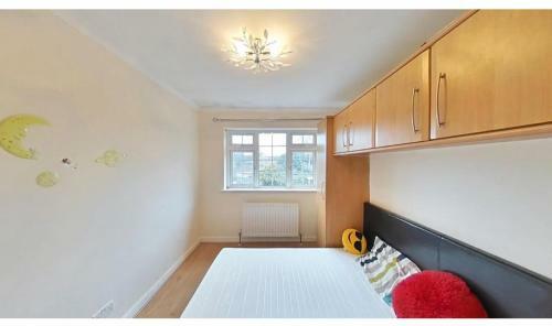 Lovely 6 Bedroom House