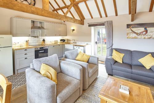 Host & Stay - Low Waupley Farm