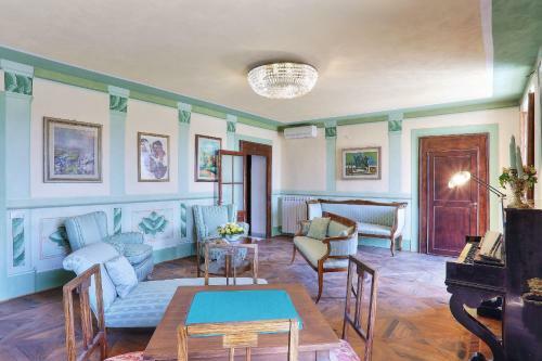 Bed & Breakfast Charming Villa Marcialla