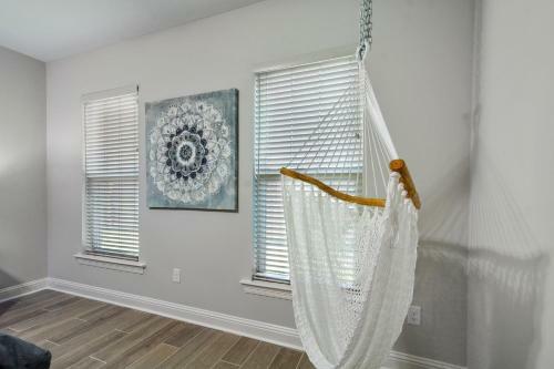 Central, New & Modern: Your Space Away From Home!!