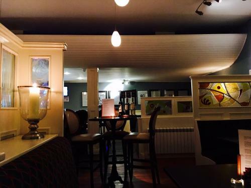 Alcock & Brown Hotel