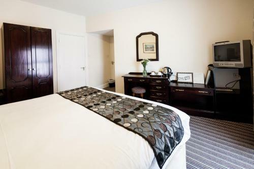 Munster Arms Hotel