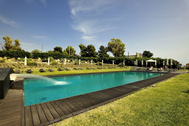 Hotel Falconara Charming House & Resort