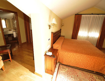 Hotel Pe�arrubia