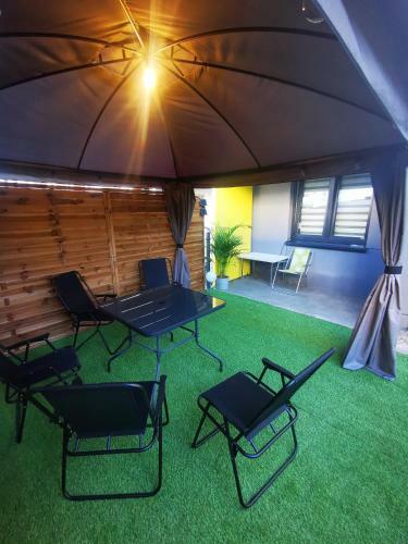 Apartament Z Ogr�dkiem-3 Pokoje
