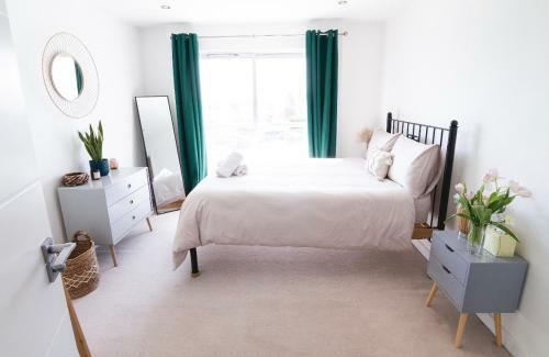 Beautiful, Modern Apartment Next To Fistral Beach