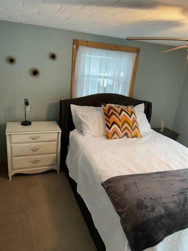 Caseville, Mi Cute Sandpoint Home, Beach Access