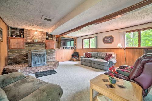 Mancelona Home With Deck, 8 Mi To Torch Lake!