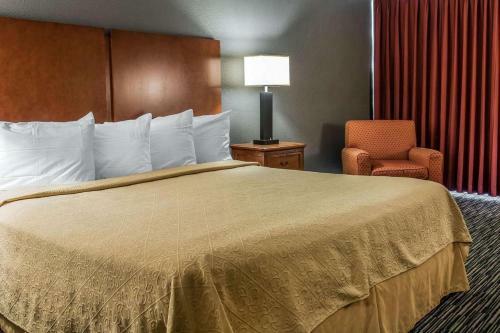 Hotel Quality Inn And Suites Livonia