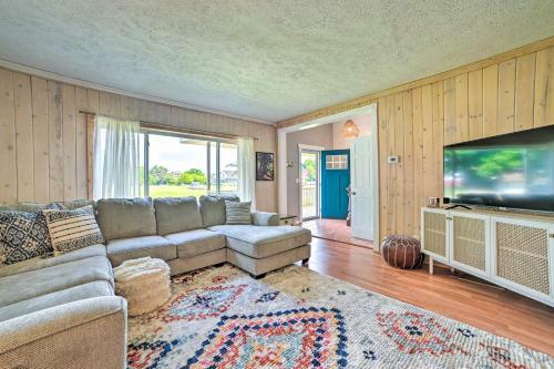 Large Home - Near Downtown, Beach And Marina!