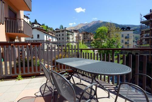 Luxury Apartment [private Parking-wifi-netflix]