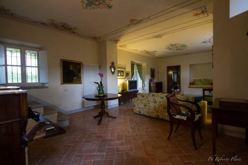 Coriana Apartments & Villas