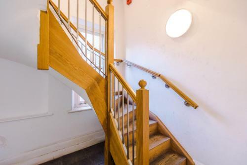 Modern 2 Bedroom Apartment In Rotherham