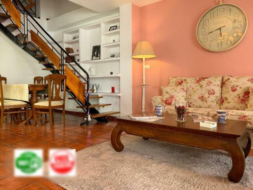Apartamento Precioso D�plex C�ntrico Con Terraza de 25 M�