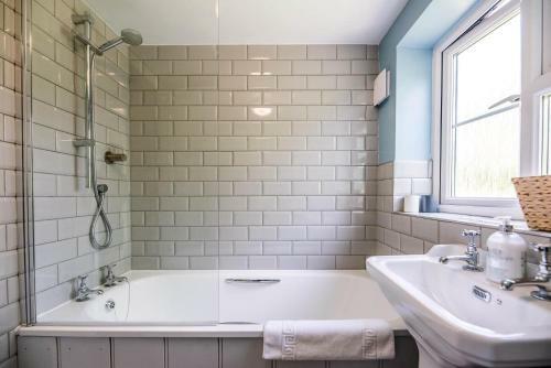3 Vicarage Cottages Bruisyard Air Manage Suffolk