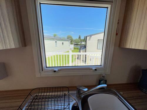Mallard Corner, Cosy Cotswold Lakeview Lodge