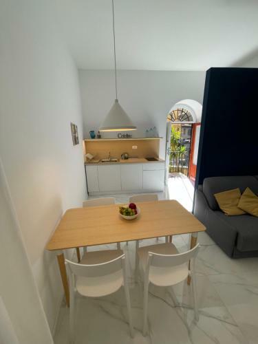 Apartamento Pierrot E La Luna House Salerno Centro